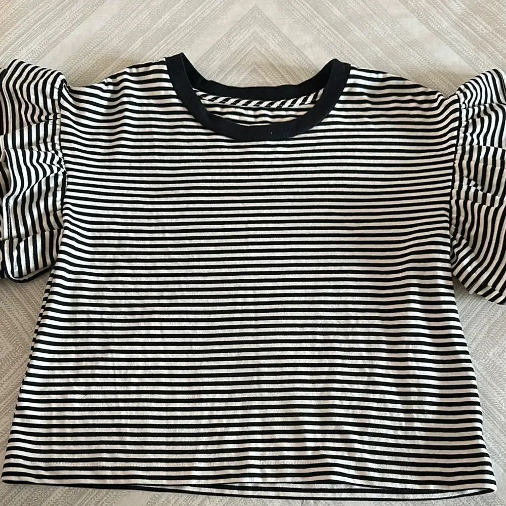 Current/Elliott Women’s Black and White Striped Puff Sleeve Top - Size 0
